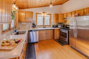 Scenic White Mountains Retreat 4 Bedroom Home - Image 4