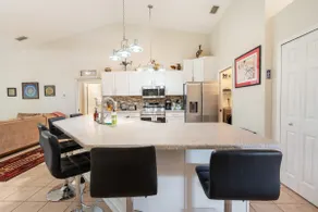 Charming 3BR Home Near FIT & Downtown Melbourne - Image 3
