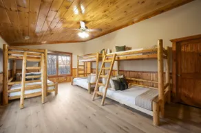 Pet friendly! Private heated pool! Theatre! - Image 5