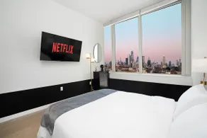 5 Star Apartment - NYC Skyline View - Image 4