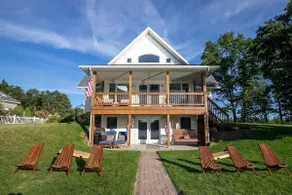 Lakefront | 2 Saunas, Firepit, Kayaks, Dock & Boat - Image 3