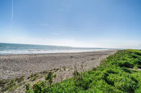 Charming Thatched Cottage on West Wittering Beach - Image 3