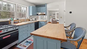 Family-friendly mountain condo w/ resort access - Image 3
