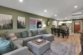 RoseWood- private acreage, Mountain View’s, trails - Image 2
