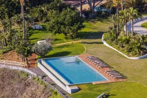 Acqua Residence IV by An Island Apart - Image 3