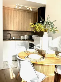 Apartment-De luxe-Private Bathroom - Image 2