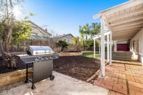 Spacious 5BR Group Retreat w/ Backyard Lounge - Image 5