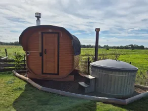 Family happiness vacation home - Image 3