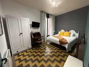 Cedar House - history and comfort with free parking - Image 2