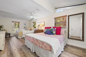 Sawfish Bay Bungalow, Location! - Image 5