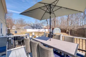 Family Friendly: Modern Apt in Fort Washington - Image 2