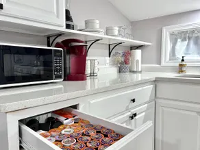 Quiet 2BR Getaway Near South County Beaches - Image 5