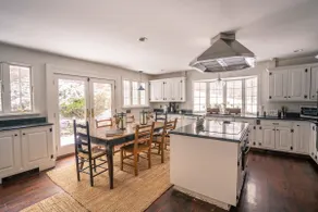 Todd Hill Farmhouse Historic Charm & Luxury - Image 5