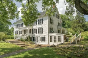 Todd Hill Farmhouse Historic Charm & Luxury - Image 4