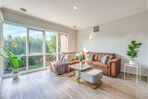 StayAU 5BR Pet-Friendly Haven with BBQ in Geelong - Image 2