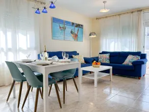 Modern Apartment Pool and Parking Hostem - Image 5