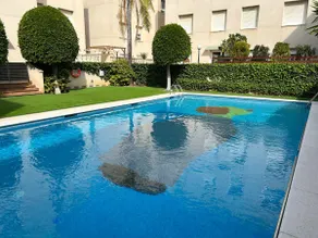 Modern Apartment Pool and Parking Hostem - Image 2