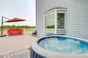 ‘The Gathering Place’: Rushville Home w/ Hot Tub - Image 3