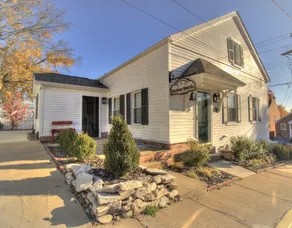 The St. Charles Guest House, lovely historic home, fun for families and groups - Image 4