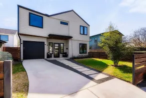 Central Austin Oasis with Pool - Sleeps 9 - Image 5