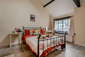 Castle Forge 4-Bedroom Historic Purbeck Forge in Kingston, Corfe Castle, Sleeps 7 - Image 3
