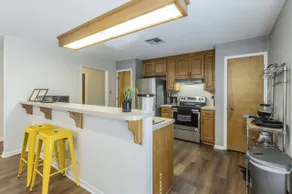 3-Bed/3-Bath Urban Getaway | Mins to Baylor - Image 5