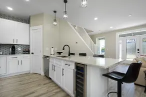 Blackwater River Retreat-Families-Dining-Shopping - Image 3