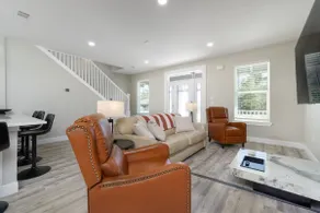 Blackwater River Retreat-Families-Dining-Shopping - Image 2