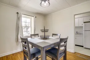 Cambridge Apt in Walkable Neighborhood - Image 2