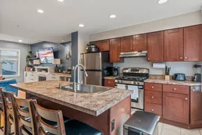 Spacious 3 BDR Home | Home Theatre | Pool Table - Image 5