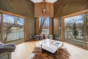 Wright on the Water | Riverfront | One-of-a-kind - Image 5