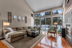 Eagle Crest Retreat: Creekside Townhome w/ Hot Tub - Image 4