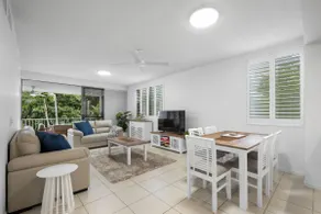 Serene 3 Bedroom Poolside Retreat at Drift - Image 2