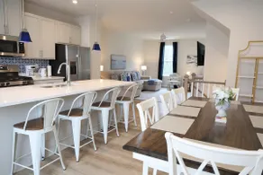 Elegant Resort Townhome w/ Gym, Pools & Tennis - Image 4