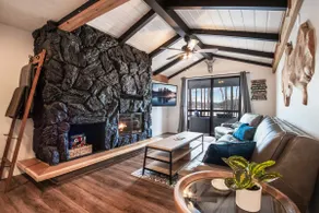 Lakefront Haven | Stunning Views & Private Dock - Image 3