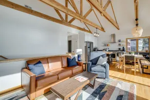 Oceanside Escape w/ Stunning Views: Walk to Beach! - Image 4