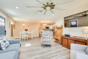 1 Mi to Beach: Dog-friendly PCB Home w/ Backyard! - Image 5
