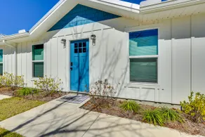 1 Mi to Beach: Dog-friendly PCB Home w/ Backyard! - Image 4
