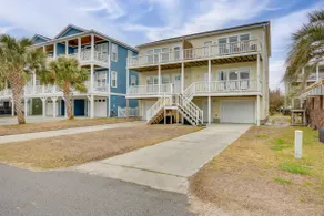 Walk to Shore: Multi-deck Townhome in Kure Beach! - Image 3