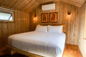 Anasazi Cabin Suite – Private Jacuzzi & Fire Pit! - Image 5