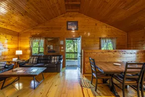 Big Oak Cabin (Hocking Hills area) - Image 3