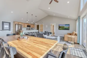 Private Chef|Sleeps 16|Beach|Games|WI Dells 28 Mil - Image 3