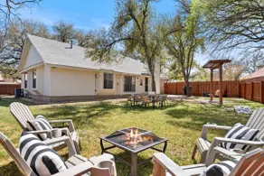 4BR Fun Stay | Cowboy Pool & Game-Ready Pool Table - Image 5