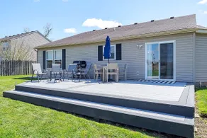 The Cozy Charcoal Cottage - with Garage - Family Friendly - Image 2