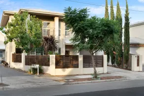 Fig & Fern - Modern Comfort between City & Coast - Image 5