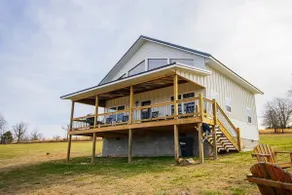 Ozark Escape Cabin: Peaceful Mountain Views - Image 2