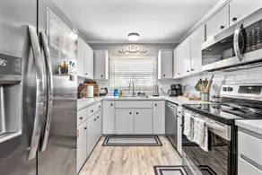 A Space aWAVE – A Relaxing Coastal Getaway - Image 3