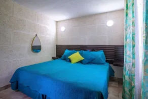 Turtle Beach Steps Away, Pool, and Spa Onsite - Image 4