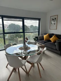 Apartment with private parking and pool - Image 2