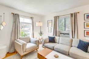 2 Mi to Griffith Park: Chic Home w/ Private Patio - Image 5